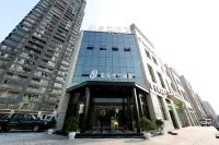 Yuantian Aolan Hotel (Chongqing Yongchuan Sports Center) Hotel dekat Chongqing Water Resources and Electric Engineering College