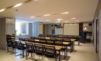 Jinjiang Inn Select (Foshan Guicheng Metro Station)