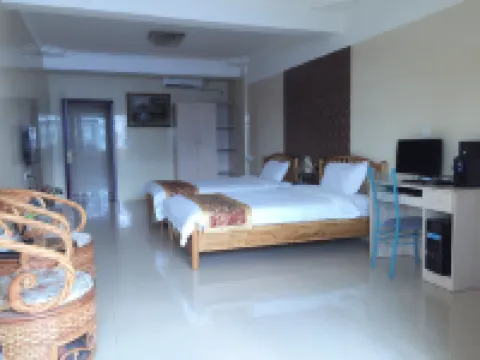 Miyi Winter Sunshine Hotel