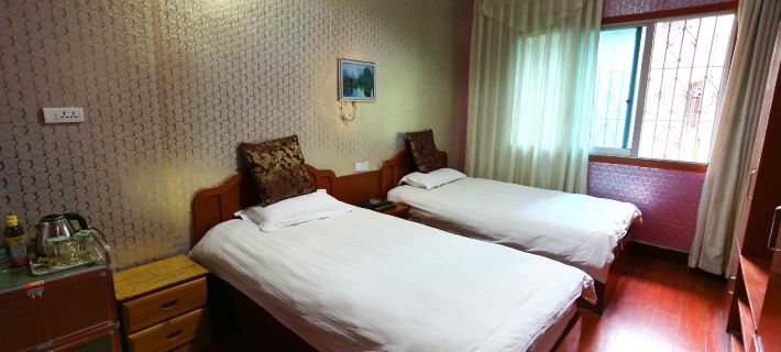 Mianyang Yongxin Business Inn Hotel a Zitong