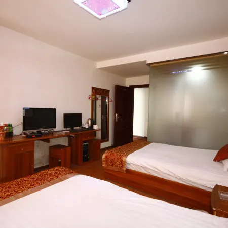Wanlong Business Hotel
