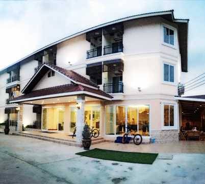 รูปภาพของโรงแรมชาญสุดา เลควิว