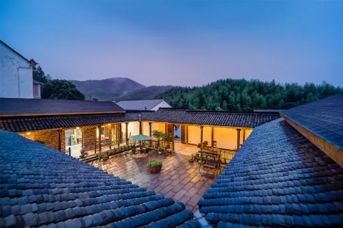 Yunshuiyu Moganshan Hot Spring Siheyuan Homestay