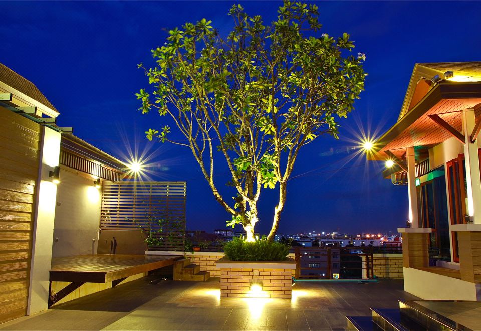 수완나품 스위트 호텔의 피트니스 센터 이미지