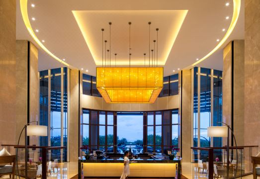 큐리오 컬렉션 바이 힐튼 로비