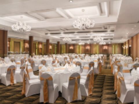 Ramada by Wyndham Colombo Hotels in Colombo