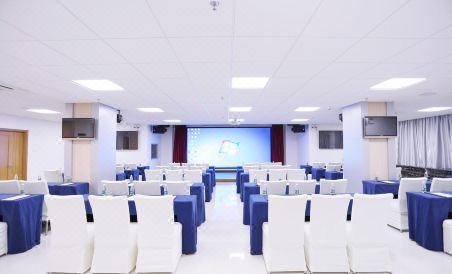Yihe Hotel Ouzhuang - Housity