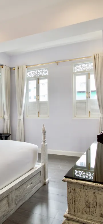 ห้องดีลักซ์ เตียงใหญ่ 1 เตียง