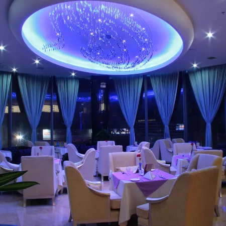 Royal Holiday Hotel