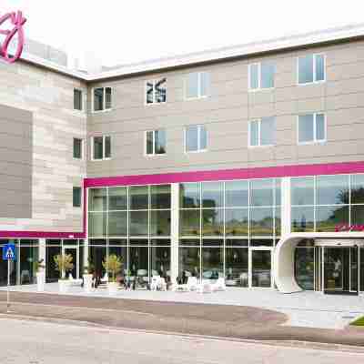 Moxy Milan Malpensa Airport Hotel Exterior