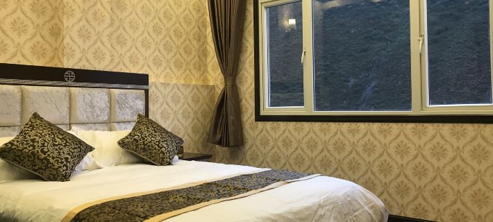 Lianganzirongdajiudian Hotels in Xinlong
