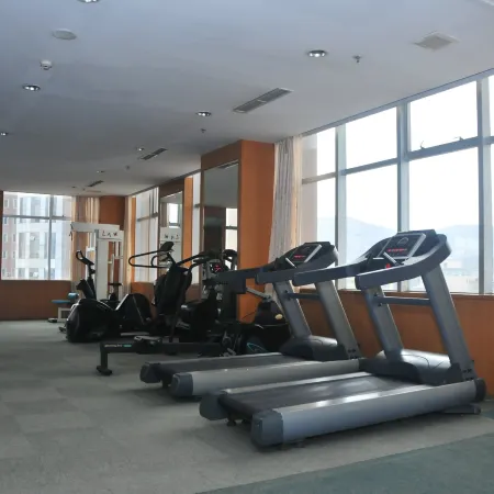 Central Plaza Hotel