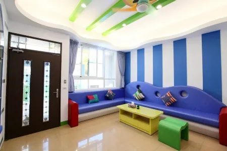 Edinburgh 16 Inn Отели рядом с достопримечательностью «Honghai Hole»