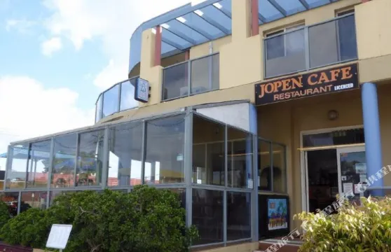 卓鵬公寓式酒店