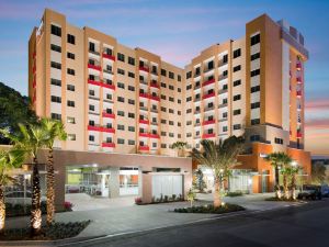 西棕櫚灘市中心Residence Inn 飯店