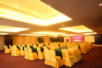 Baihai Holiday Inn