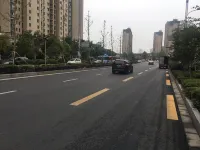 Nanjing Yi Theme Home Hotel (Fuyang Plaza Suning Universal Tianrun Plaza Branch)
