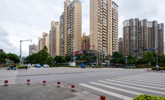 Haluo Apartment (Nanning Dongmeng CBD)