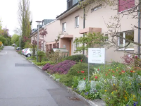 B&B Pappelweg - 2 Hotels in Muttenz