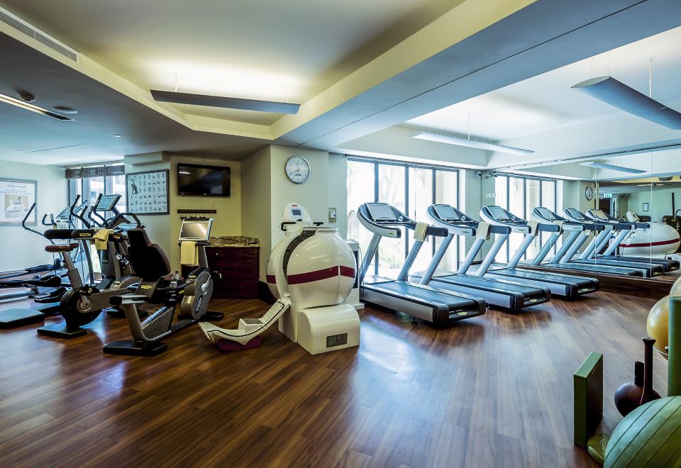 [팰리스 다운타운 호텔의 우아한 로비 혹은 내부 시설]