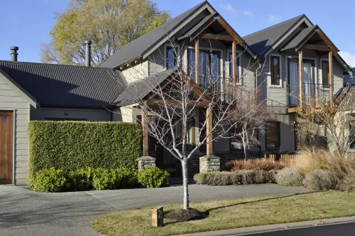 Lansdown Peaks Apartments