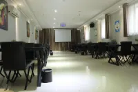 Kunlun Leju Hotel (Jiaozuo Wuzhi Yellow River Avenue Branch)