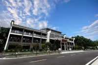 Dongqiao Mingyue Hotel
