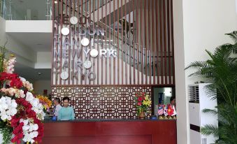 Danang HAN River Hotel