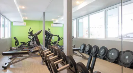 Baan Mek Mok Отели рядом с достопримечательностью «Regent Home 9 Condo»