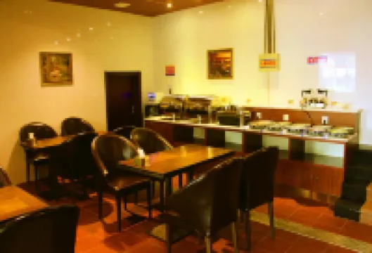 Aiju chain hotel (Gaizhou Qinghe street) Hotels in Gaizhou