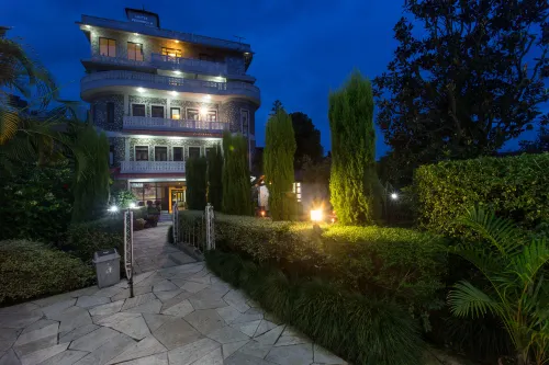 Hotel Peninsula Hotels in Pokhara