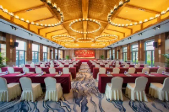 Bright Resort Hotels in Jiande