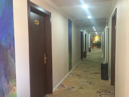 Beijing Jinli Hotel (Summer Palace West Gate) Отели рядом с достопримечательностью «National Botanical Garden South Garden»