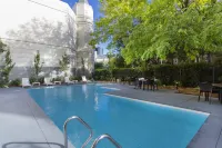 Mantra on Jolimont - piscina