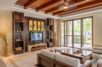 Spring Sea Villa (Sanya Bay Phoenix Airport Branch)