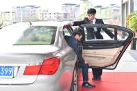 โรงแรมดรีมซอร์ส (ศูนย์การค้าดรีมไอส์แลนด์ ไป่เซ่อ)