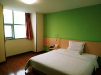 7天连锁酒店(湘潭市政府万达广场店) - 传统大床房
