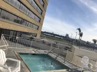 LA Crystal Hotel - Pools
