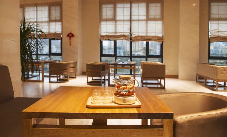 Leader Hotel - Housity