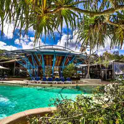 Kingfisher Bay Resort Hotel Exterior