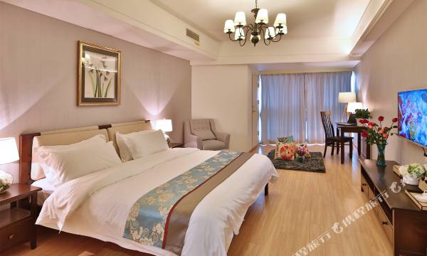 Manju Listen to the Sea Hotel (Qingdao Wuyue Square)