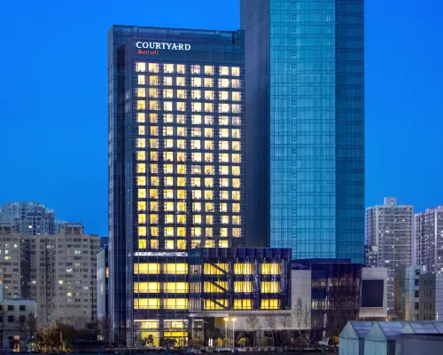 Courtyard by Marriott Xi'an North Hotels near Weiyang