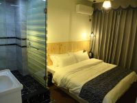 重庆鸟巢公寓 - 舒适大床房