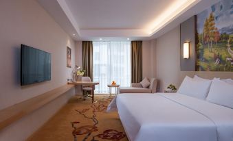 Vienna International Hotel (Xinxing new city square)