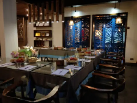 Secret Courtyard Hotel