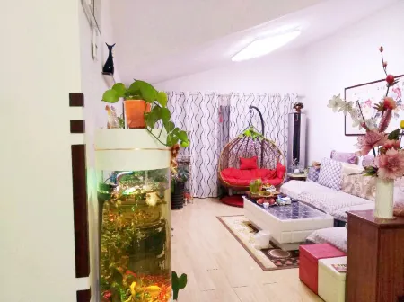 Qingdao Little Times Youth Hostel May4th Square Store