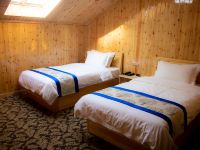 额尔古纳哈日乌拉大酒店 - 木式特色房