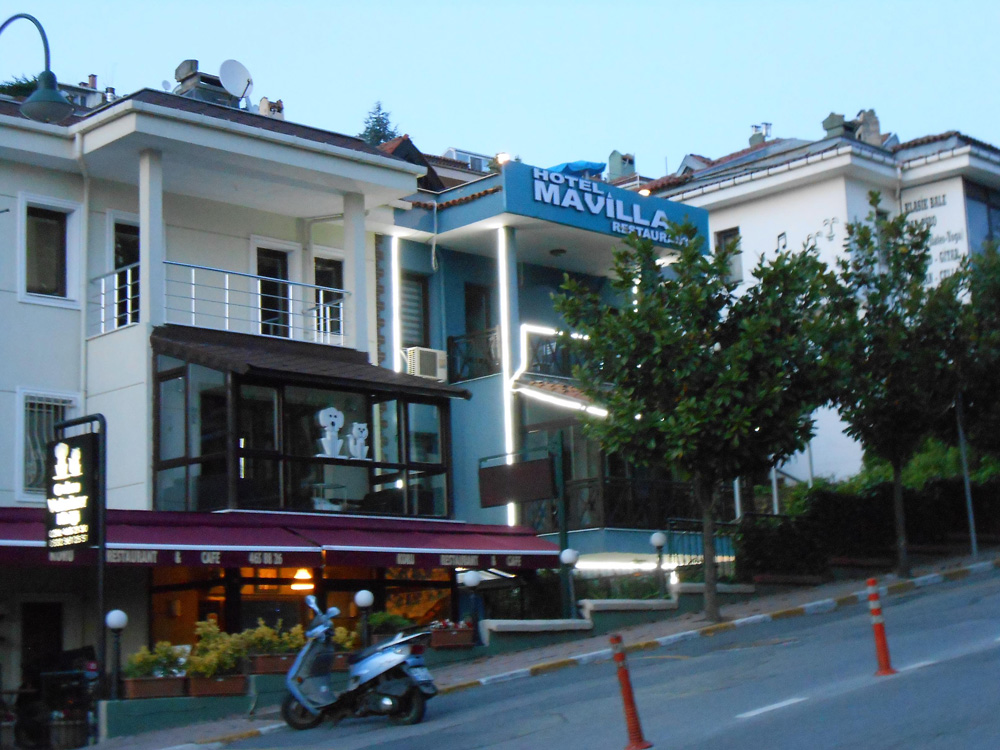 Mavilla Hotel