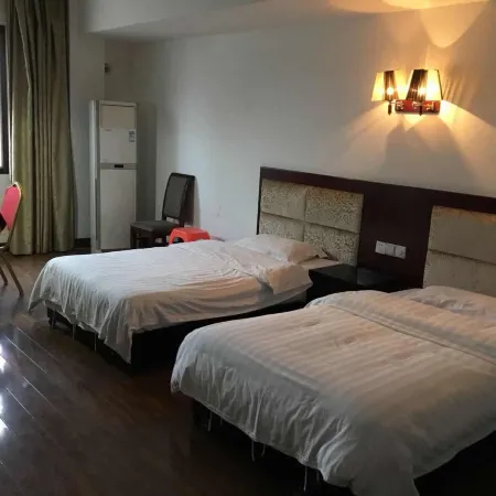 Miluo Manli Motel