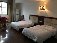 Miluo Manli Motel
